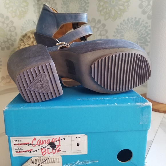 John Fluvogs - Picture 4 of 6